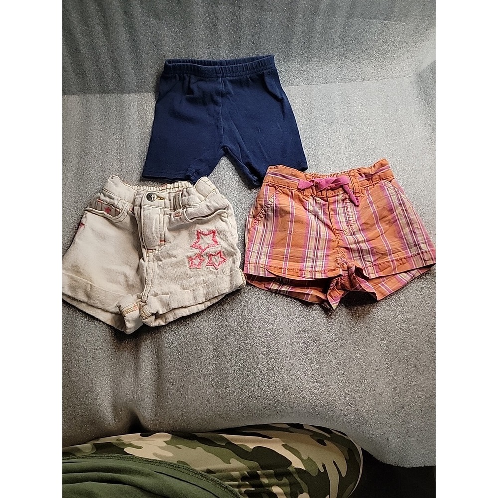 Lot Of 3 Pair Of Girls‎ Size 18 Month Shorts